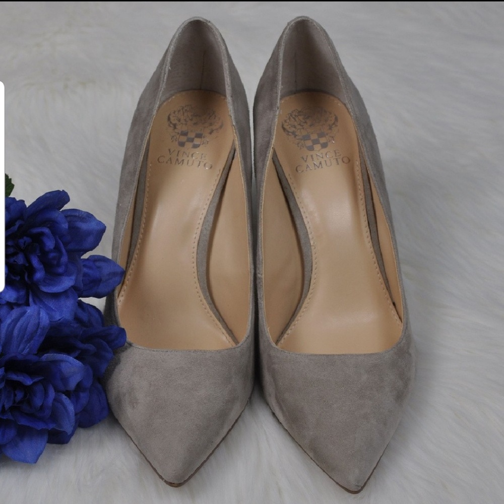 Vince Camuto Nikayka Taupe Suede Pumps 10M